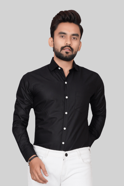 Men's Regular Fit Solid Spread Collar Casual Black Shirt