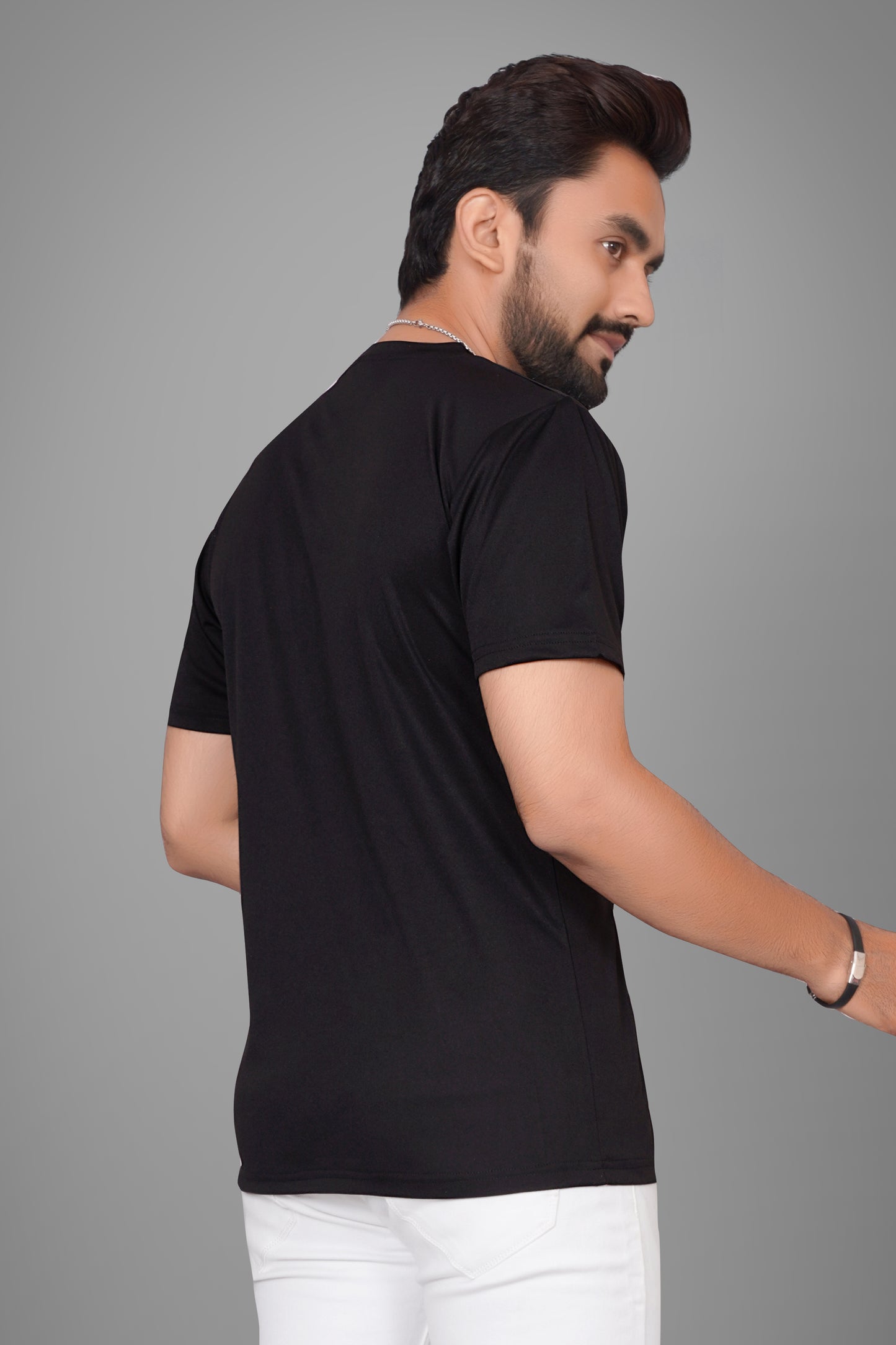 SUR-T Men Printed, Typography Round Neck Polyester Black T-Shirt