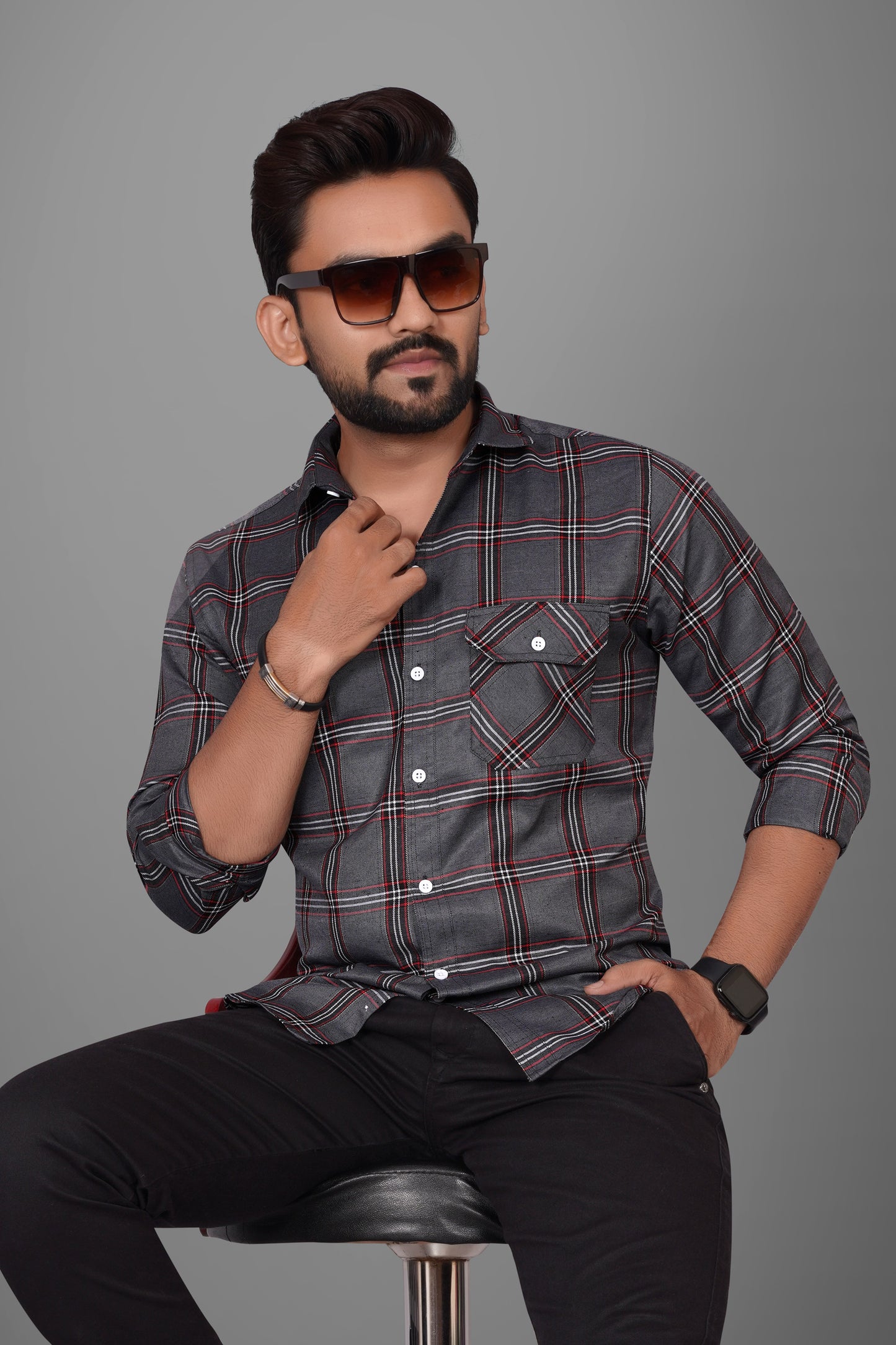 SUR-T Men Regular Fit Checkered Spread Collar Casual Dark Gray Shirt