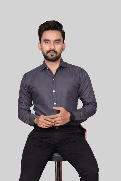 Men's Regular Fit Solid Spread Collar Casual Dark Grey Shirt