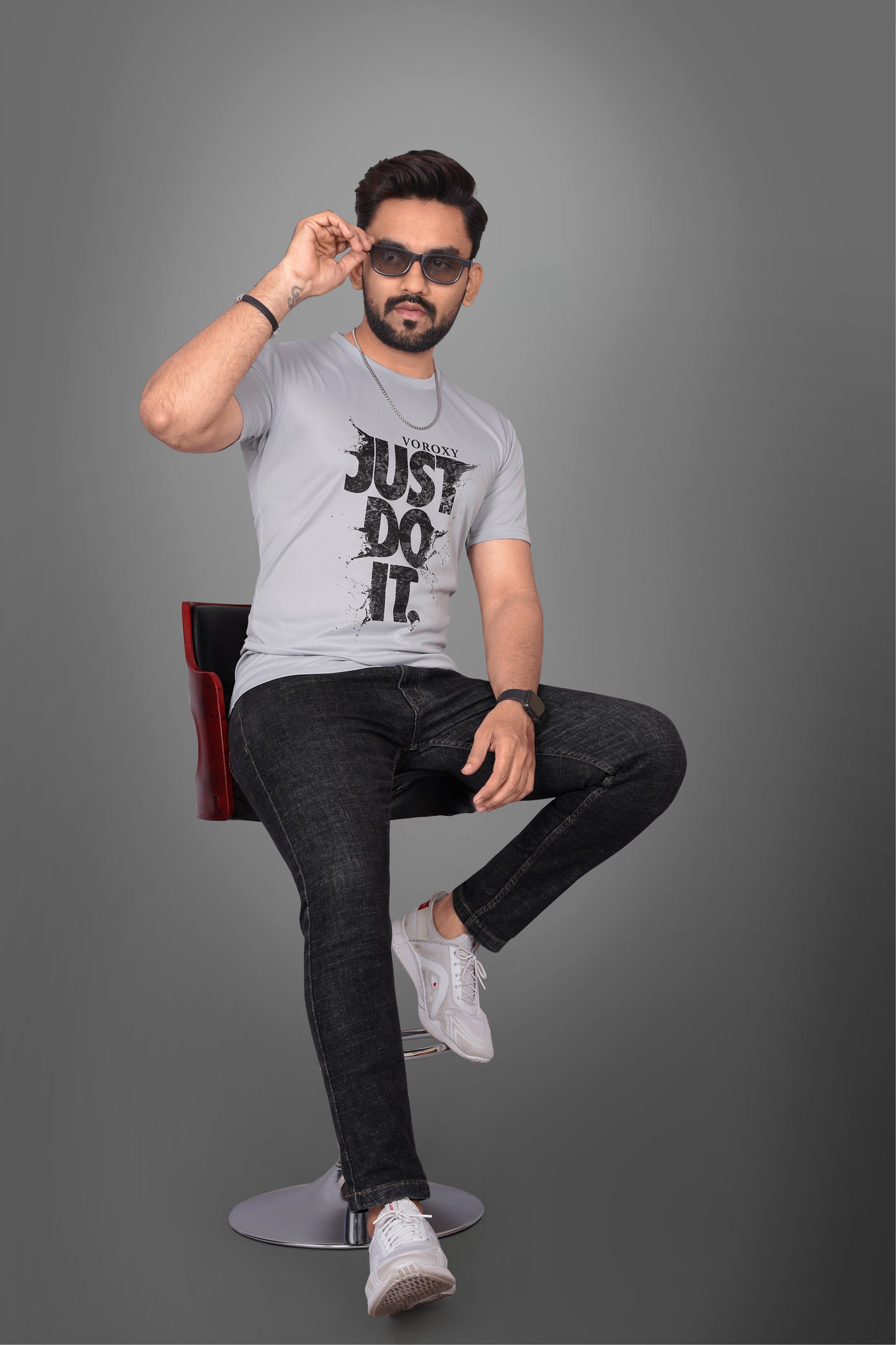 SUR-T Men Printed, Typography Round Neck Polyester Silver T-Shirt