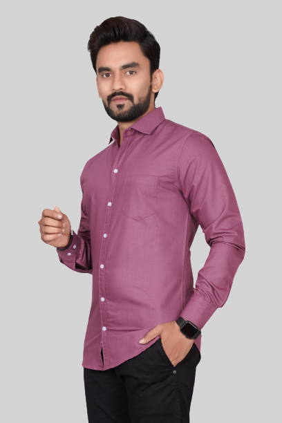 Men's Regular Fit Solid Spread Collar Casual Magenta Shirt