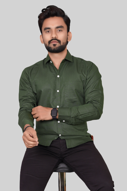 Men's Regular Fit Solid Spread Collar Casual Mehndi Green Shirt