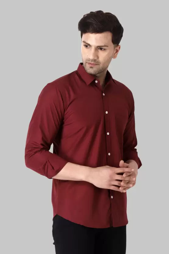 Men's Regular Fit Solid Spread Collar Casual Maroon Shirt