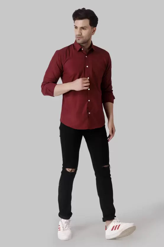 Men's Regular Fit Solid Spread Collar Casual Maroon Shirt