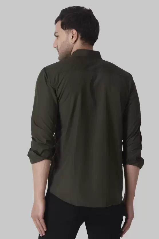Men's Regular Fit Solid Spread Collar Casual Mehndi Green Shirt