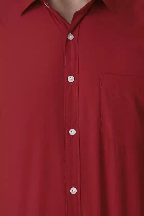 Men's Regular Fit Solid Spread Collar Casual Red Shirt