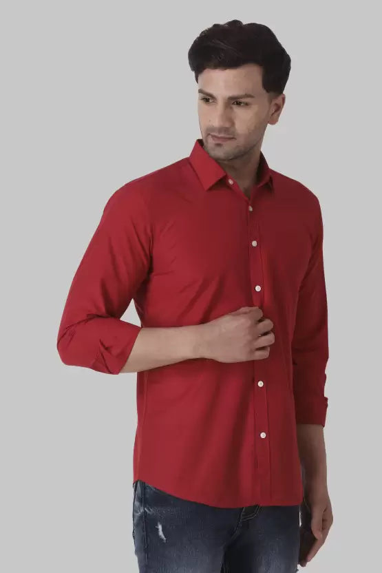 Men's Regular Fit Solid Spread Collar Casual Red Shirt