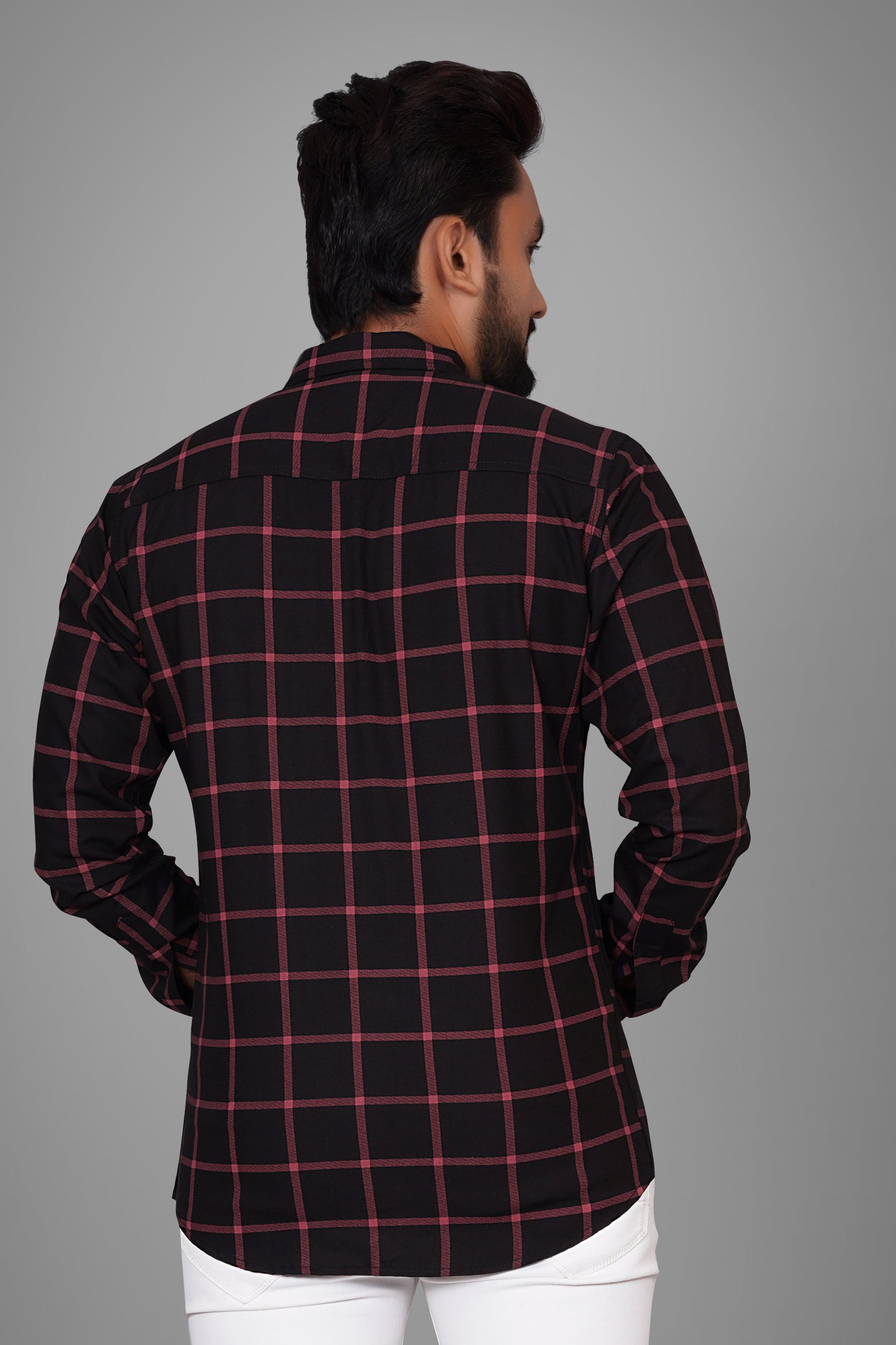 SUR-T Men Regular Fit Checkered Slim Collar Casual Black Shirt