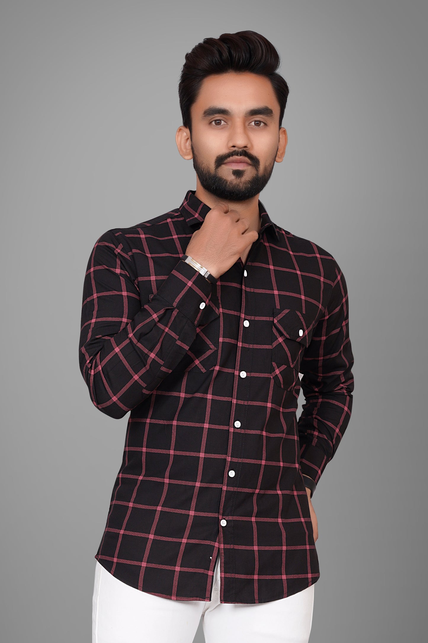 SUR-T Men Regular Fit Checkered Slim Collar Casual Black Shirt