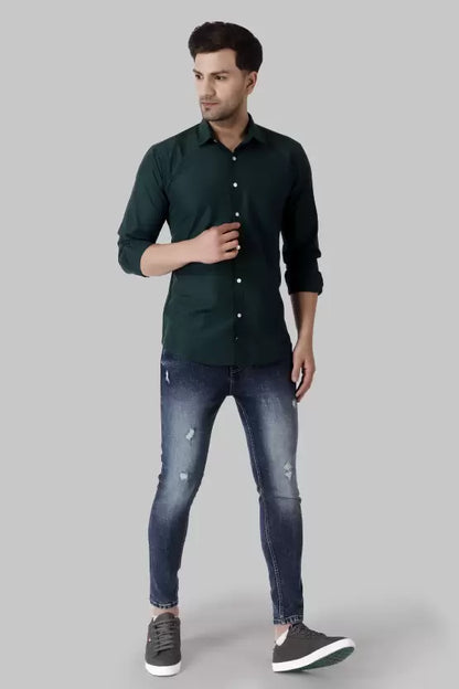 Men's Regular Fit Solid Spread Collar Casual Bottle Green Shirt