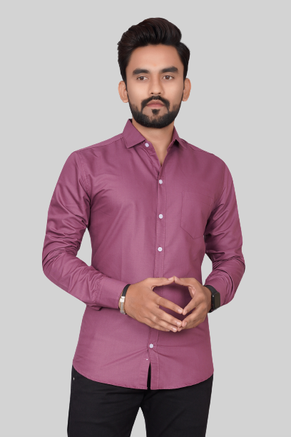 Men's Regular Fit Solid Spread Collar Casual Magenta Shirt