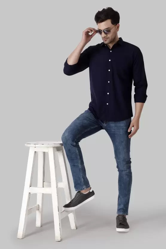 Men's Regular Fit Solid Spread Collar Casual Navy Blue Shirt