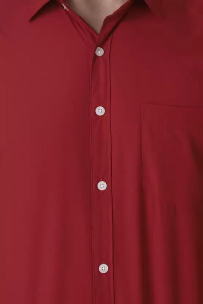Men's Regular Fit Solid Spread Collar Casual Red Shirt