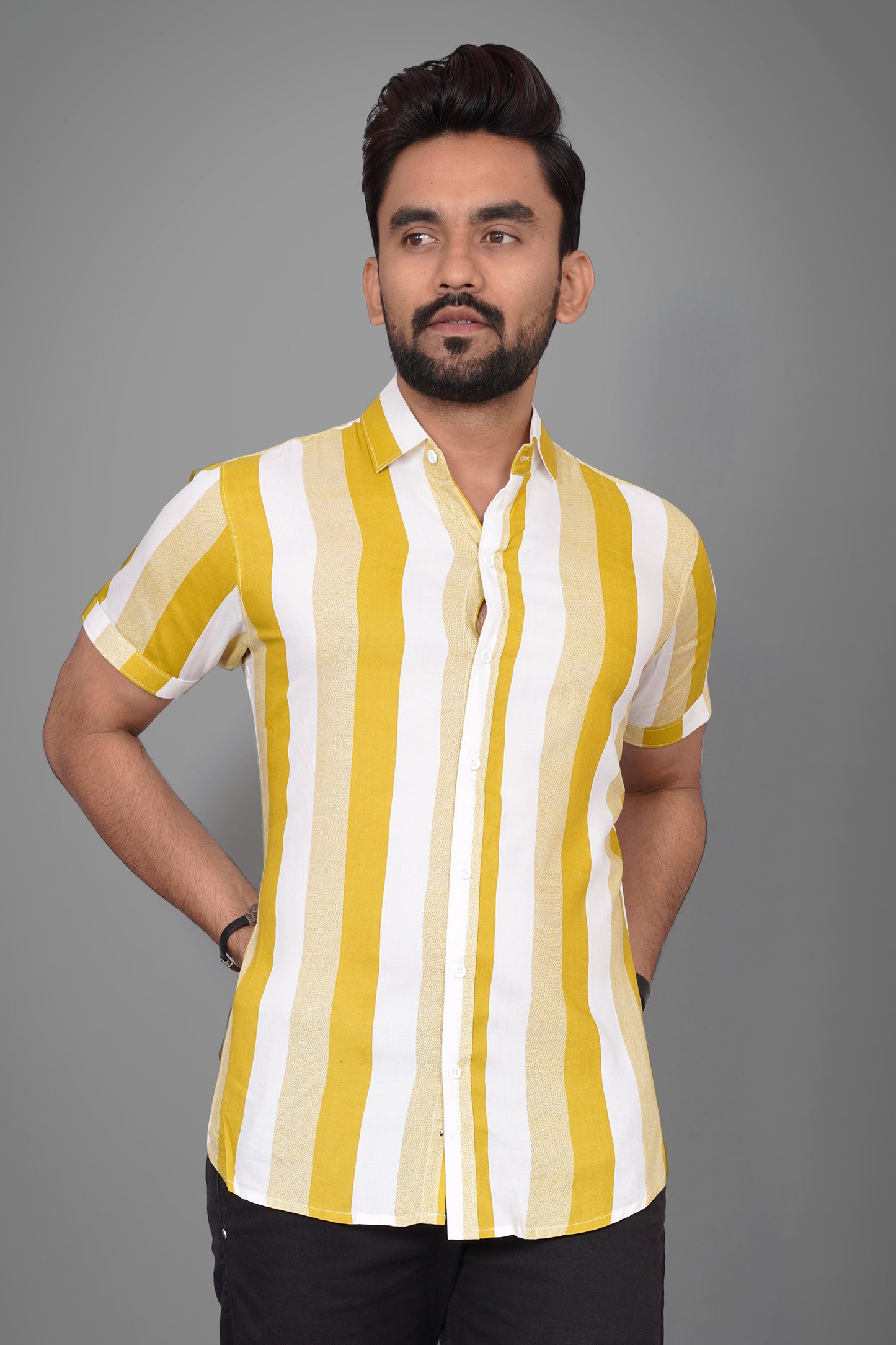 SUR-T Men Regular Fit Printed Spread Collar Casual Yellow Shirt